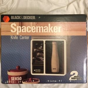 NEW Black & Decker Spacemaker Knife Center